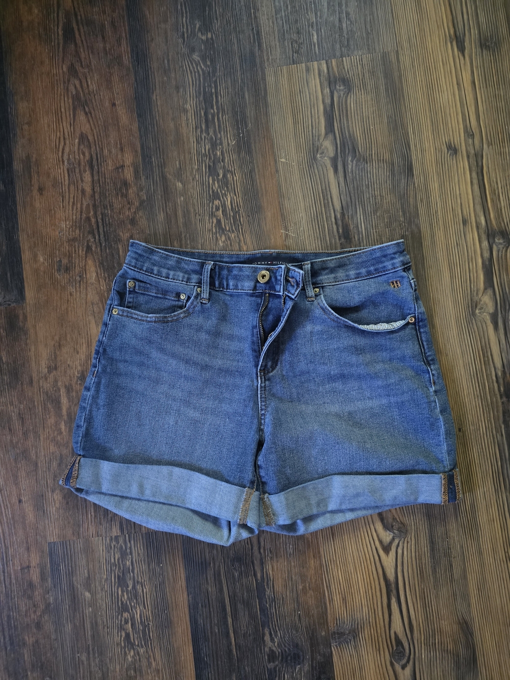 Tommy Hilfiger Classic Women's Denim Shorts Size 6